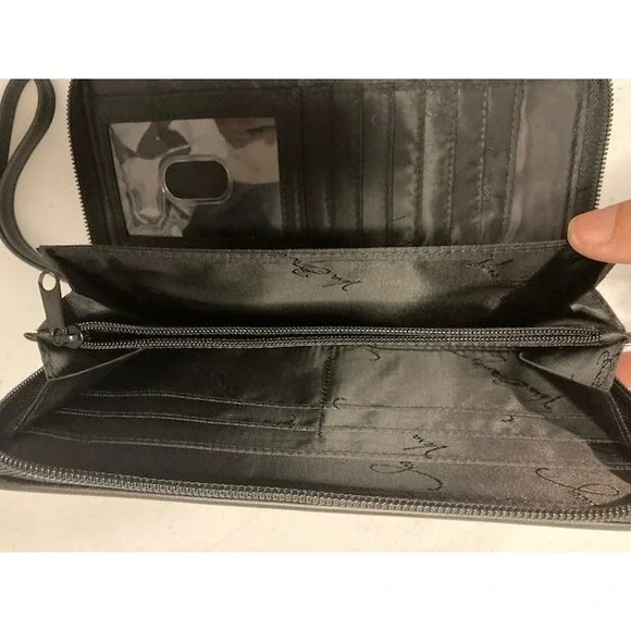 Vera Bradley zip around wristlet‎ midnight stripe wristlet Wallet Black Grey - Picture 5 of 6